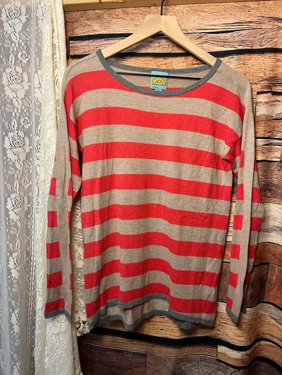 C&C California Striped Red and Tan Cashmere Blend Sweater (149) - Picture 2 of 13